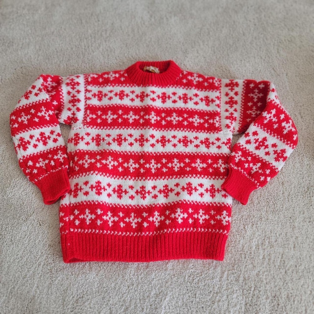Vintage Nordic wool cottage core grandma sweater red handmade Sz S